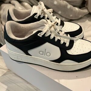 Alo Classic Sneaker